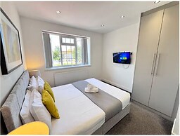 Ox Heathrow Stay