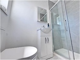 Ox Heathrow Stay