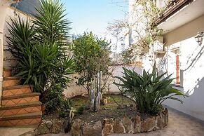 House Gennauara