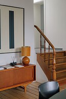 A Place - Schuttershofstraat 1