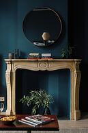 A Place - Schuttershofstraat 5