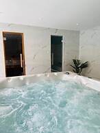 Anchorage Hotel & Spa