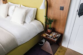 A Place - Schuttershofstraat 55