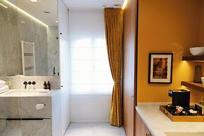 A Place - Schuttershofstraat 55