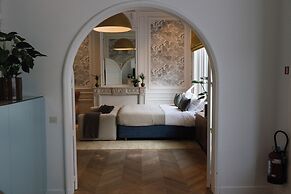 A Place - Schuttershofstraat 55