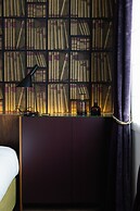A Place - Schuttershofstraat 55