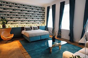 A Place - Schuttershofstraat 55