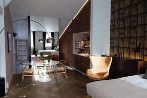 A Place - Schuttershofstraat 55