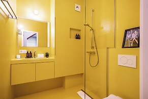 A Place - Leeuwenstraat 15