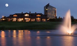 Boardman Riverfront Retreat Close to Downtown TC 800