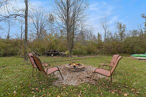 Boardman Riverfront Retreat Close to Downtown TC 800