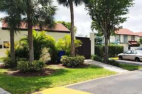Spacious 3BR Home With Pool Access