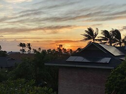 Cozy Kihei Getaway Steps to Beach & Ocean Views