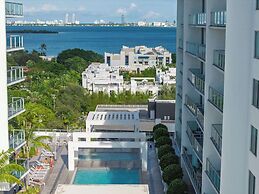 Biscayne Cove by Rove - Condo With Private Balcony