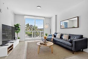 Biscayne Cove by Rove - Condo With Private Balcony