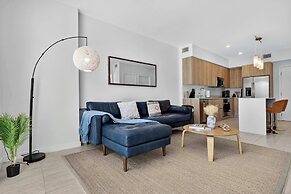 Biscayne Cove by Rove - Condo With Private Balcony