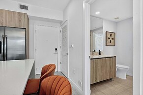 Biscayne Cove by Rove - Condo With Private Balcony