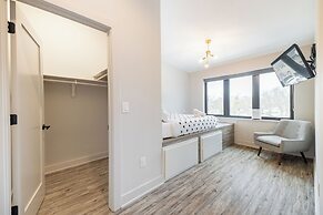 Stadium Suites