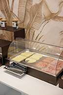 Dama Luxury Apartment