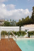 Dama Luxury Apartment