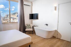 Skyline Boutique Hotel