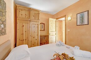 Rochebrune Apartments