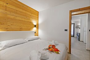 Rochebrune Apartments