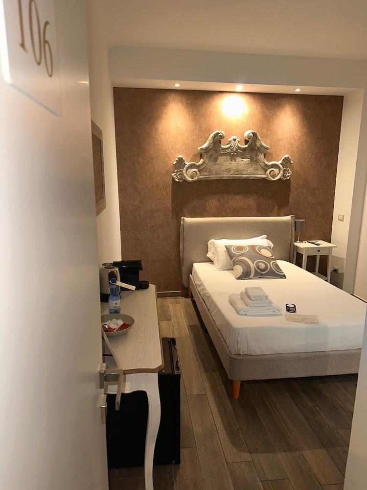 Popolo Rooms&Suites