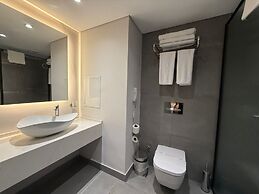 Golden Park Hotel
