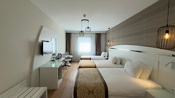 Golden Park Hotel