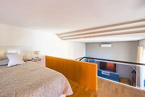 Lite Life Panoramic Flat by Napoliapartments