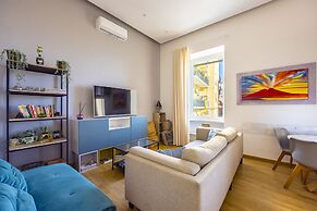 Lite Life Panoramic Flat by Napoliapartments