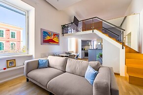 Lite Life Panoramic Flat by Napoliapartments