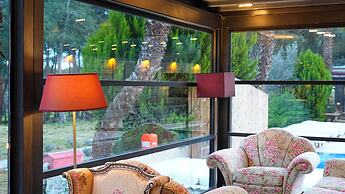 Garrya Romo Hotel