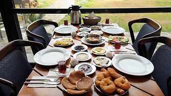 Garrya Romo Hotel