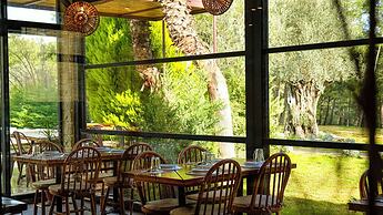 Garrya Romo Hotel