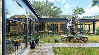 Garrya Romo Hotel