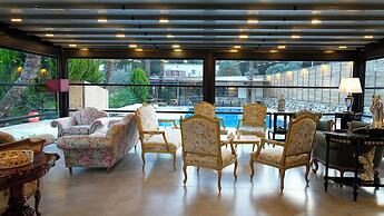 Garrya Romo Hotel