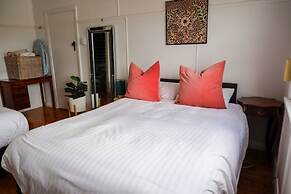 Towncottage Tenterfield Stay With Scenic Views