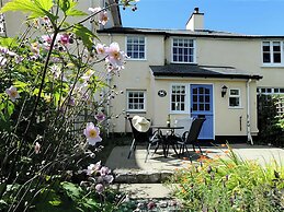 Half Moon Cottage