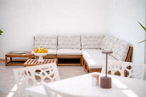 Due Passi Dal Mare