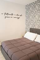 5 Santi Rooms
