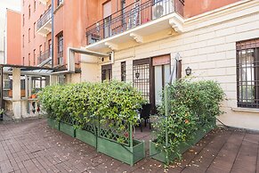 PORTA ROMANA APARTMENTS