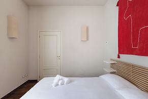 PORTA ROMANA APARTMENTS