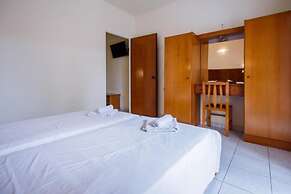 Vivian Hotel