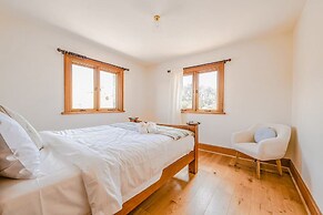 StayAU Breathtaking Panoramic Views