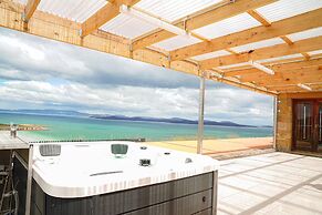 StayAU Breathtaking Panoramic Views