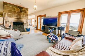 StayAU Breathtaking Panoramic Views