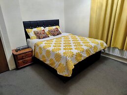 Peterborough Nice House With Garden Free Parking
