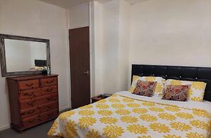 Peterborough Nice House With Garden Free Parking